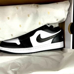 Nike air jordan 1 low brand new